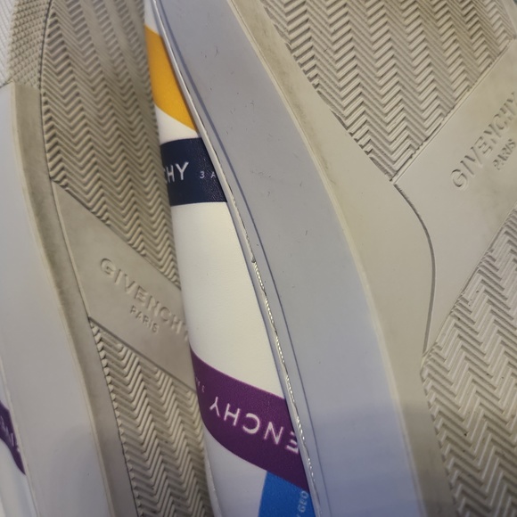 AUTHENTIC UNIQUE GIVENCHY SNEAKERS - Picture 4 of 5